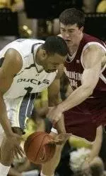 Washington State Suffers Tough Road Loss To Oregon, 64-59