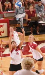 Volleyball Takes 3-0 Win over Northwestern