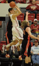 Cougars Outlast Cardinal, 77-73