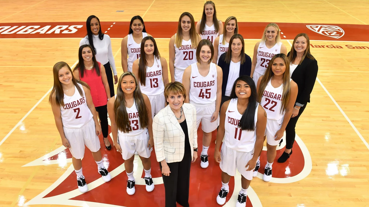 2018-19 WBB Team Web photo