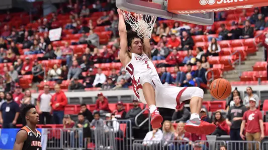 CJ Elleby finishes the steal with a dunk on the other end.