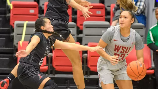 20wbbMolinaCherilynMolina