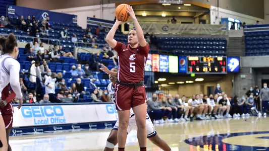 22WBBLegerWalkerCatUDC