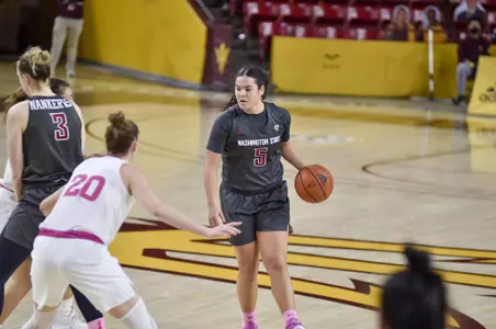 21WBBLegerWalkerCharlisseatASU