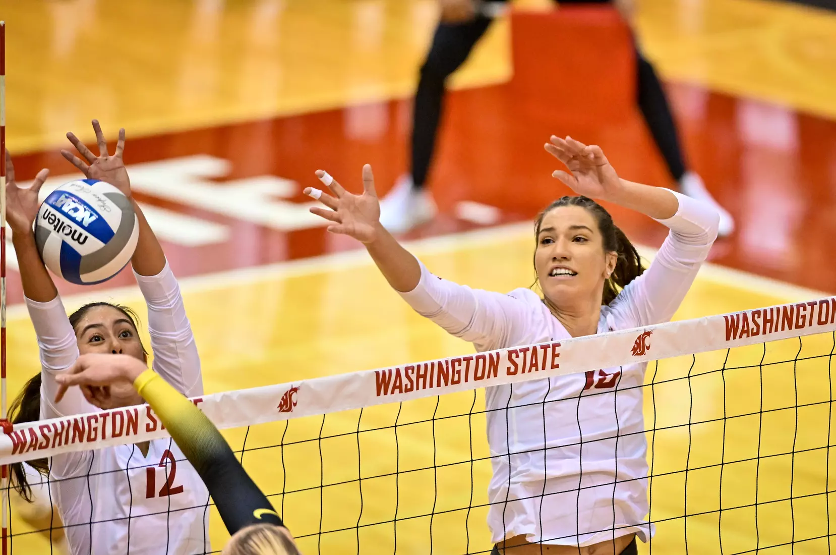 WSU defeats No. 12 Oregon, 3-0, on Oct. 7, 2022, at Bohler Gym