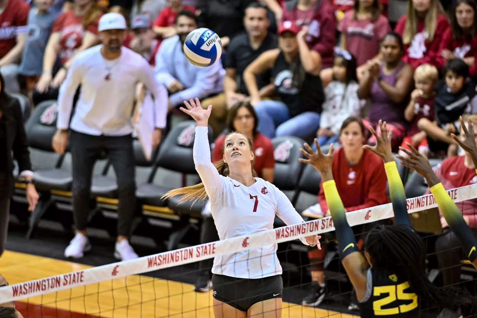 WSU defeats No. 12 Oregon, 3-0, on Oct. 7, 2022, at Bohler Gym