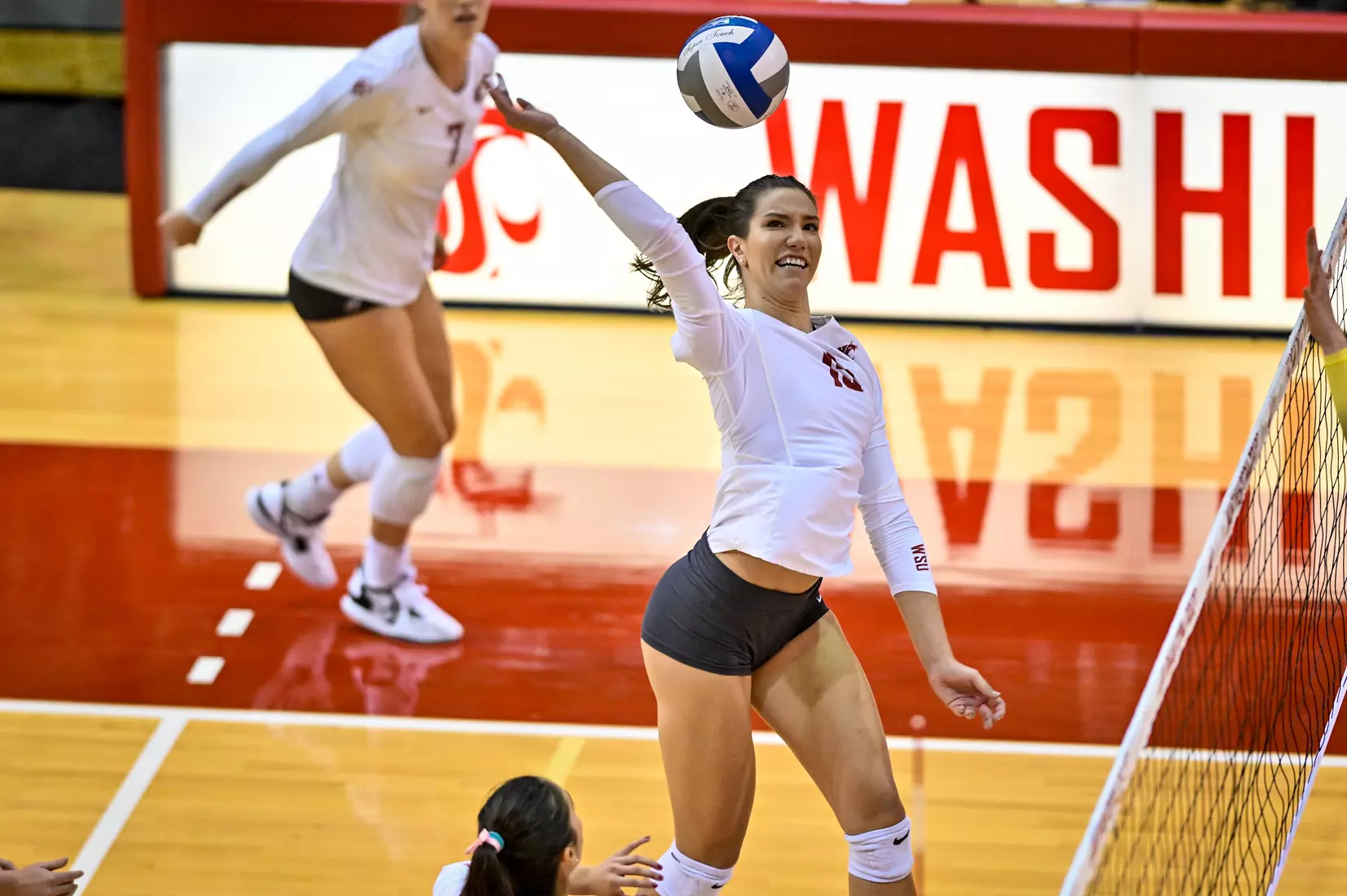 WSU defeats No. 12 Oregon, 3-0, on Oct. 7, 2022, at Bohler Gym