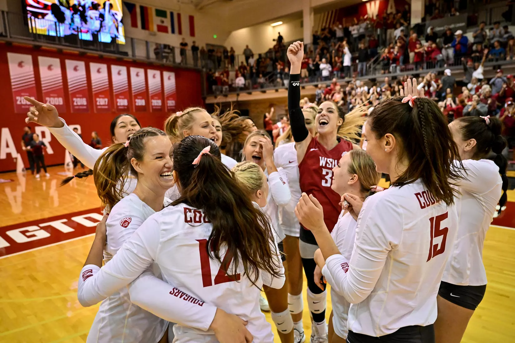 WSU defeats No. 12 Oregon, 3-0, on Oct. 7, 2022, at Bohler Gym