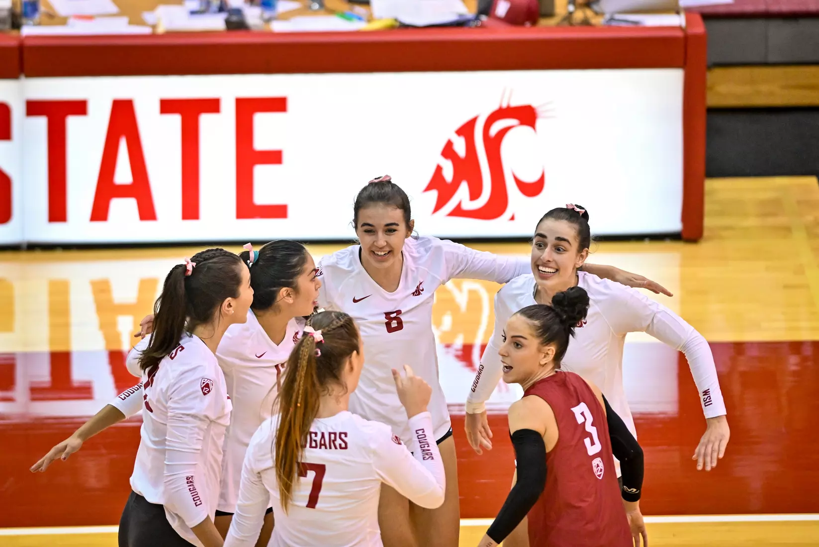 WSU defeats No. 12 Oregon, 3-0, on Oct. 7, 2022, at Bohler Gym