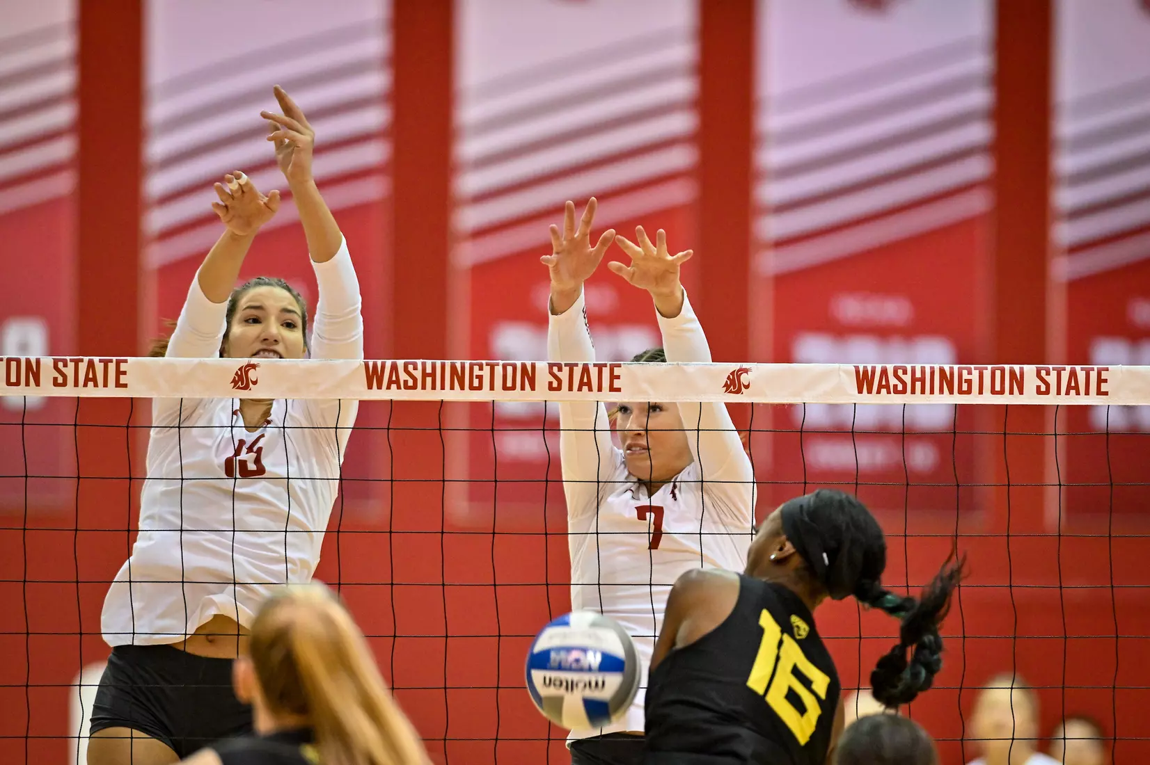 WSU defeats No. 12 Oregon, 3-0, on Oct. 7, 2022, at Bohler Gym