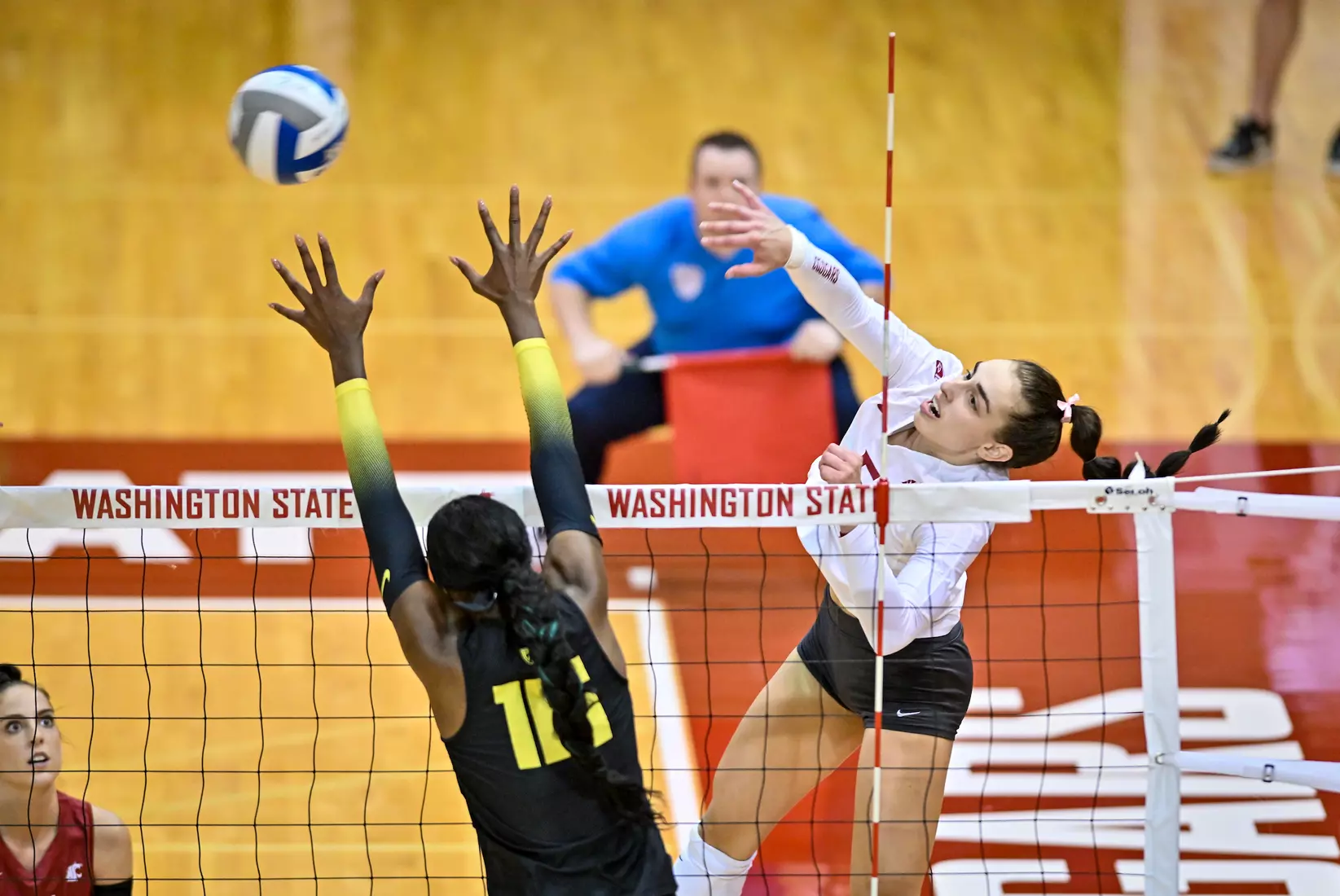 WSU defeats No. 12 Oregon, 3-0, on Oct. 7, 2022, at Bohler Gym