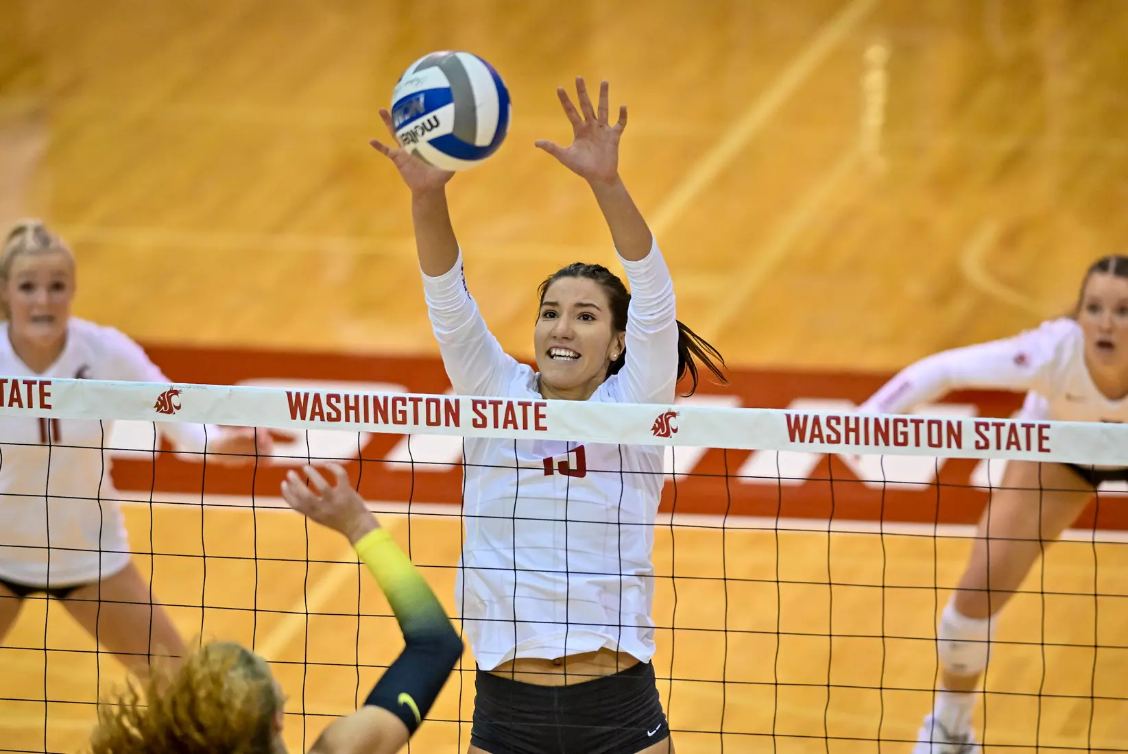 WSU defeats No. 12 Oregon, 3-0, on Oct. 7, 2022, at Bohler Gym