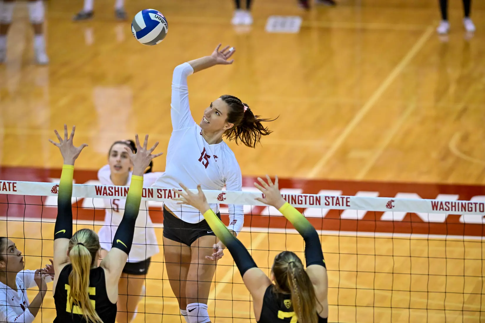 WSU defeats No. 12 Oregon, 3-0, on Oct. 7, 2022, at Bohler Gym