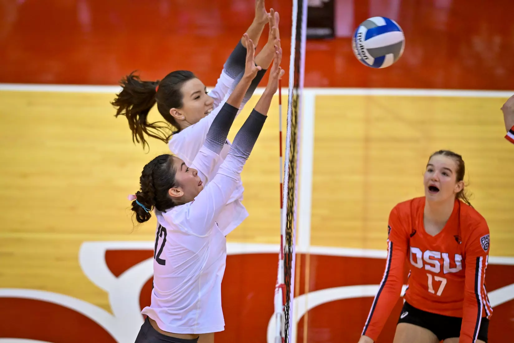 Washington State defeated Oregon State, 3-0, on Sunday, Oct. 9, in Bohler Gym.