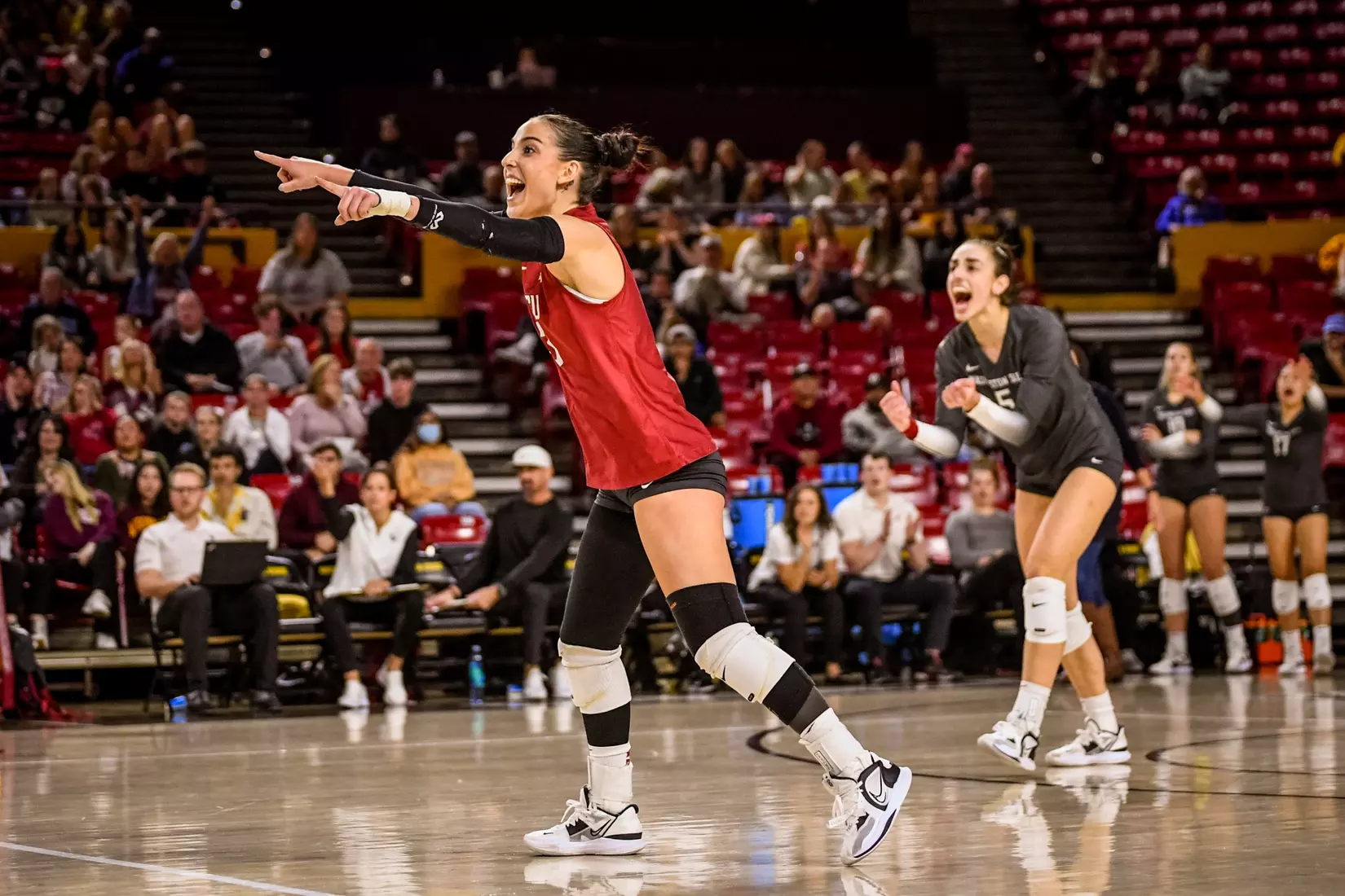 Washington State volleyball defeated Arizona State, 3-0, on Friday, Nov. 11, 2022, at Desert Financial Arena in Tempe, Ariz.