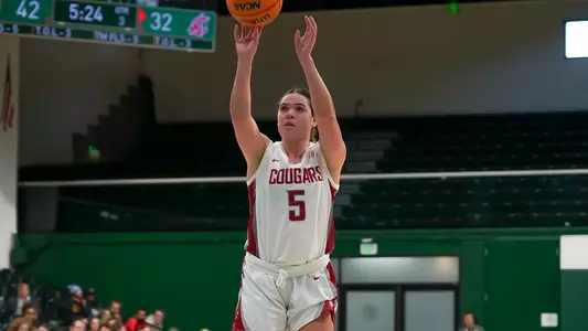 23WBBLegerWalkerCharlisseSanFranciscoShot