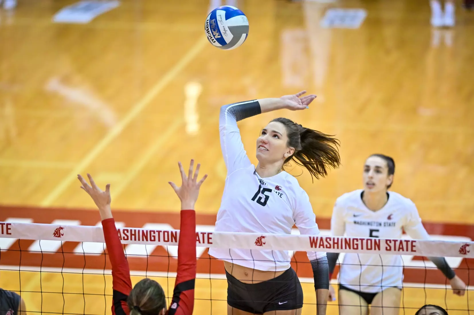 Washington State volleyball defeated Utah, 3-0 (25-20, 25-12, 25-18) on Friday, Nov. 18, 2022 in Bohler Gym.