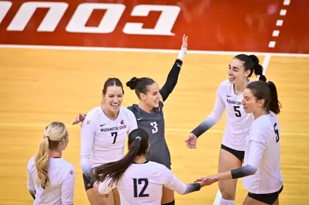 Washington State volleyball defeated Utah, 3-0 (25-20, 25-12, 25-18) on Friday, Nov. 18, 2022 in Bohler Gym.