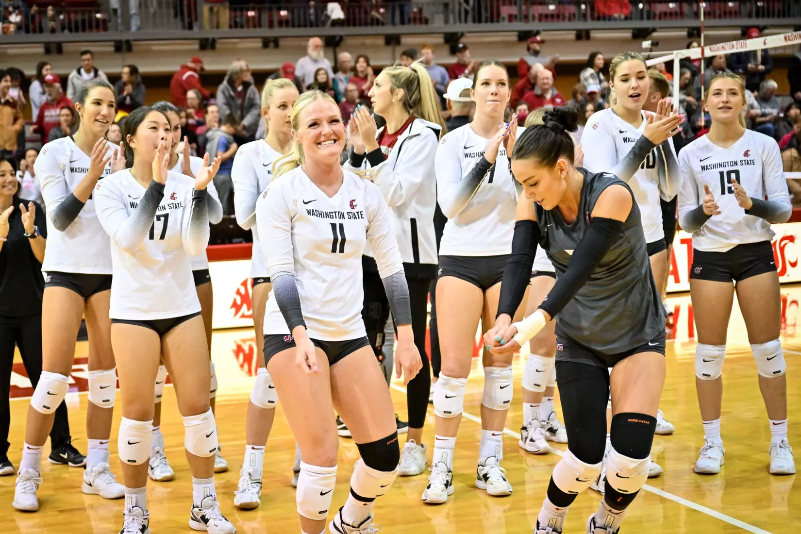 Washington State volleyball defeated Utah, 3-0 (25-20, 25-12, 25-18) on Friday, Nov. 18, 2022 in Bohler Gym.
