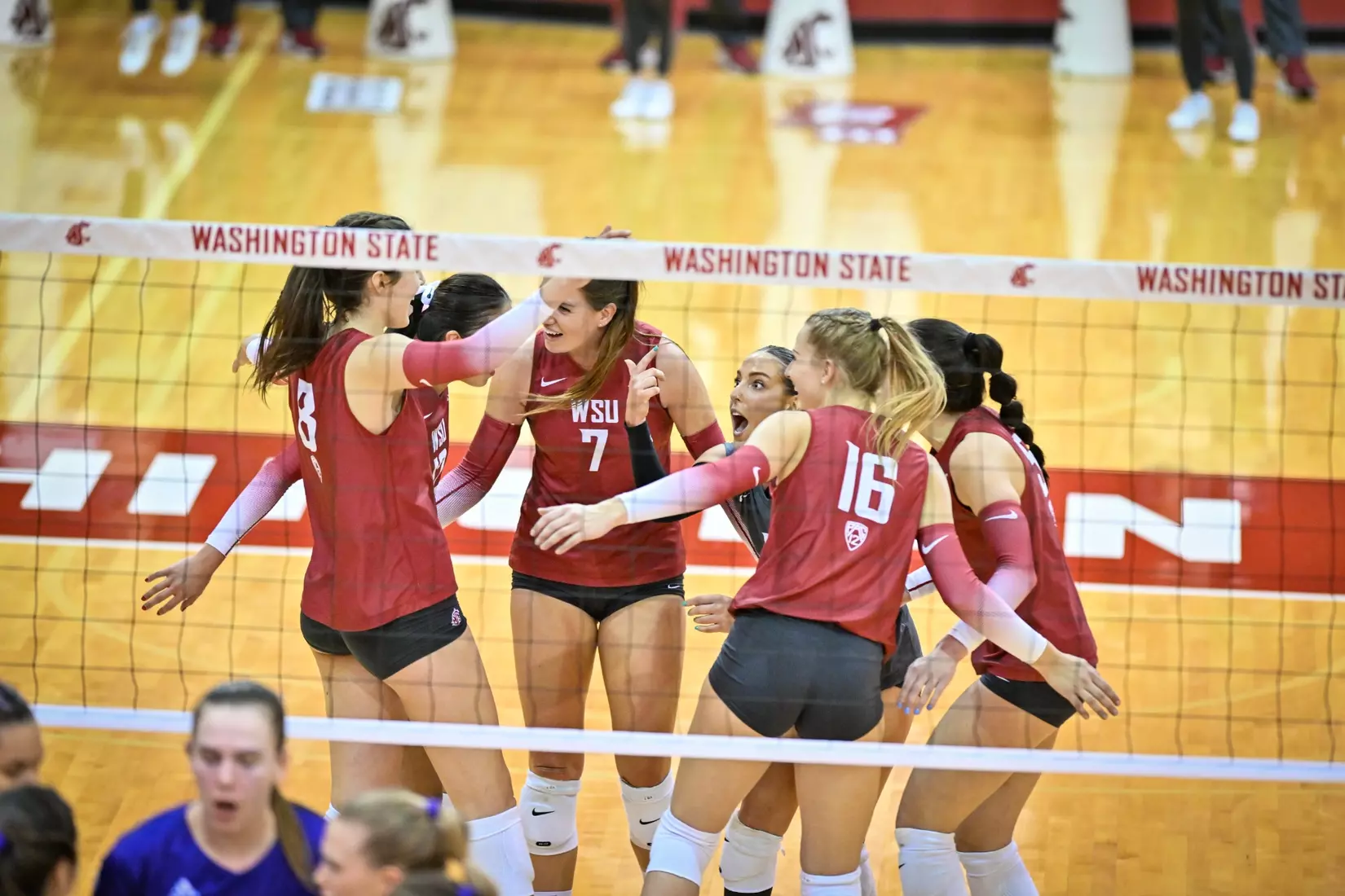 25th-ranked Washington State defeated 24th-ranked Washington, 3-0, on Friday, Nov. 25, 2022, in Bohler Gym.