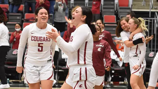 22WBBLegerWalkerKCelebration