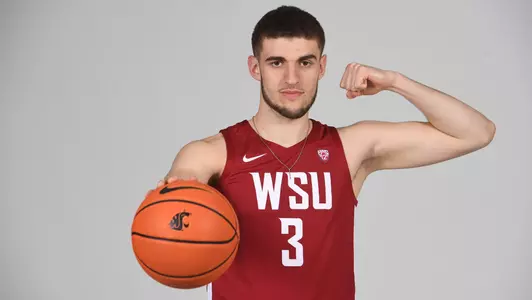 Mael Hamon-Crespin flexes with the ball