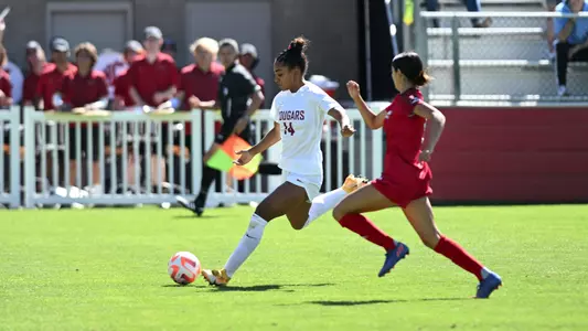 Margie Detrizio scores against Eastern Washington