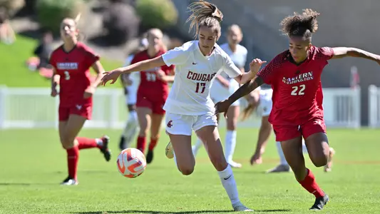 Lily Boyden battles for possession against Eastern Washington