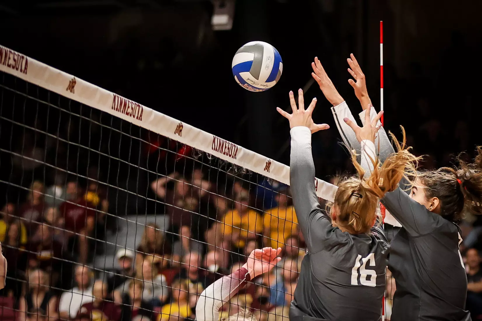WSU volleyball fell, 3-1, at sixth-ranked Minnesota.