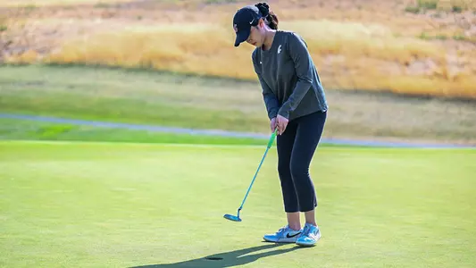 23WGOLFWuJinyuPracticeRoundPutting