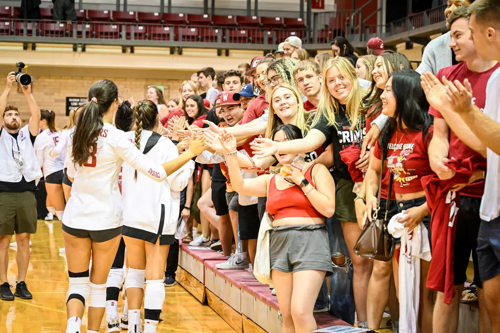 Washington State volleyball defeated CSU Bakersfield, 3-1, on Friday, Sept. 2, 2022.