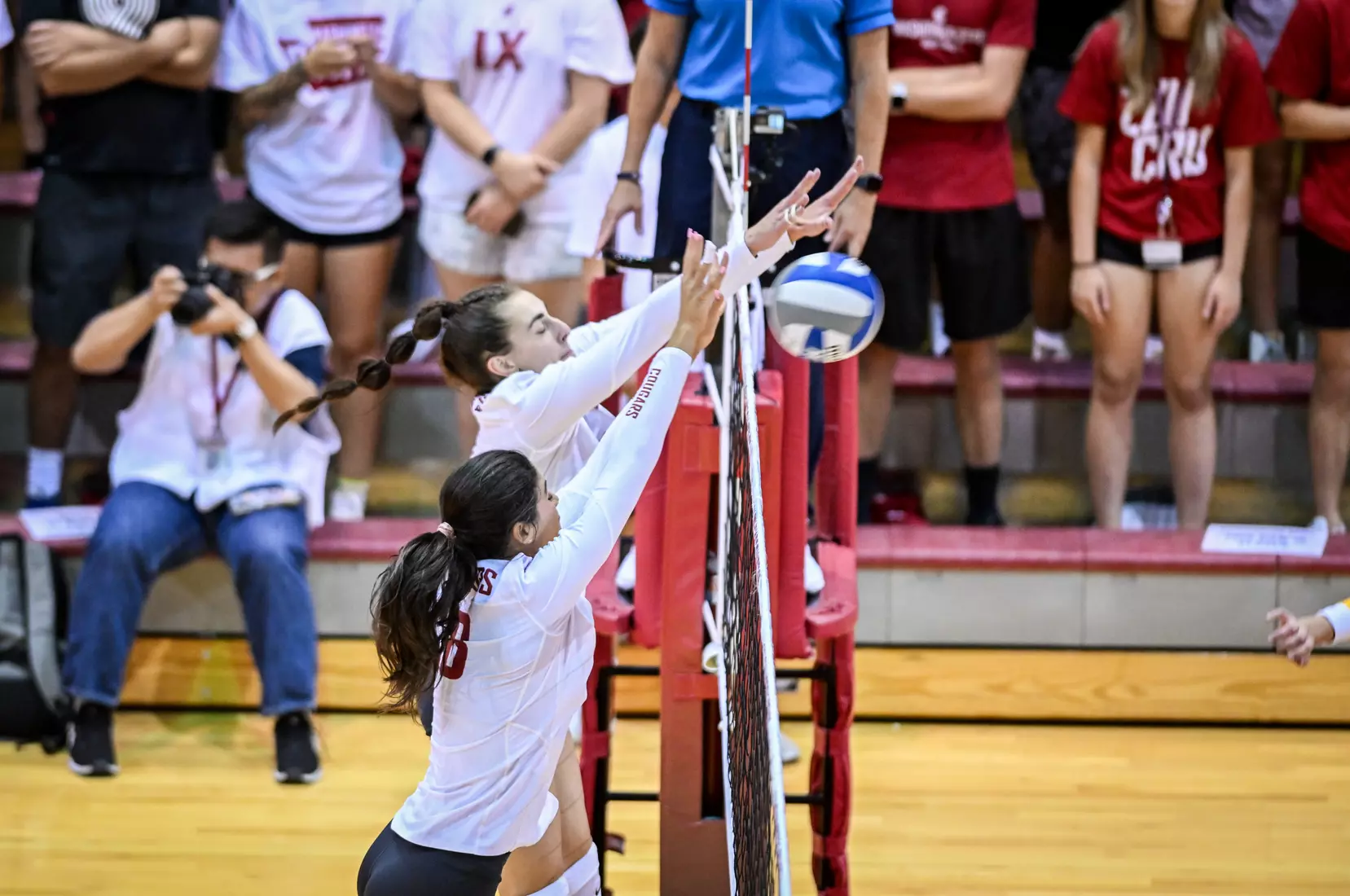 Washington State volleyball defeated CSU Bakersfield, 3-1, on Friday, Sept. 2, 2022.