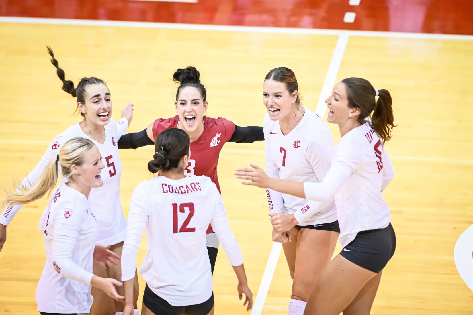 Washington State volleyball defeated CSU Bakersfield, 3-1, on Friday, Sept. 2, 2022.