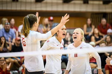 Washington State volleyball defeated CSU Bakersfield, 3-1, on Friday, Sept. 2, 2022.