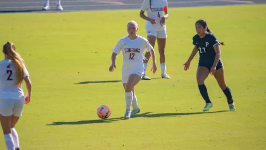Lindsey Turner surveys the field against No. 13 Pepperdine, Oct. 2, 2024
