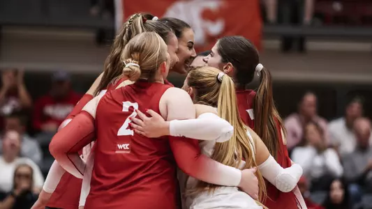 24_10_6 Team Celebrates after Point vs. Pepperdine