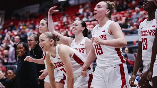 24_1_4 WBB vs. Oregon State WSU Bench