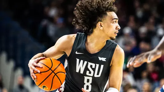 Nate Calmese drives against Gonzaga, Jan. 11, 2025