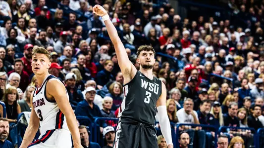Ethan Price shoots against Gonzaga