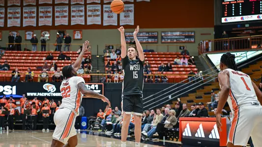Rihards Vavers shoots against Pacific, Jan. 30, 2025