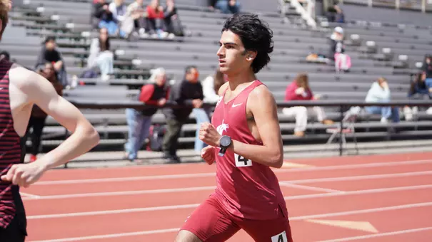 Muhammed Ahmed runs at the 2026 Cougar Classic