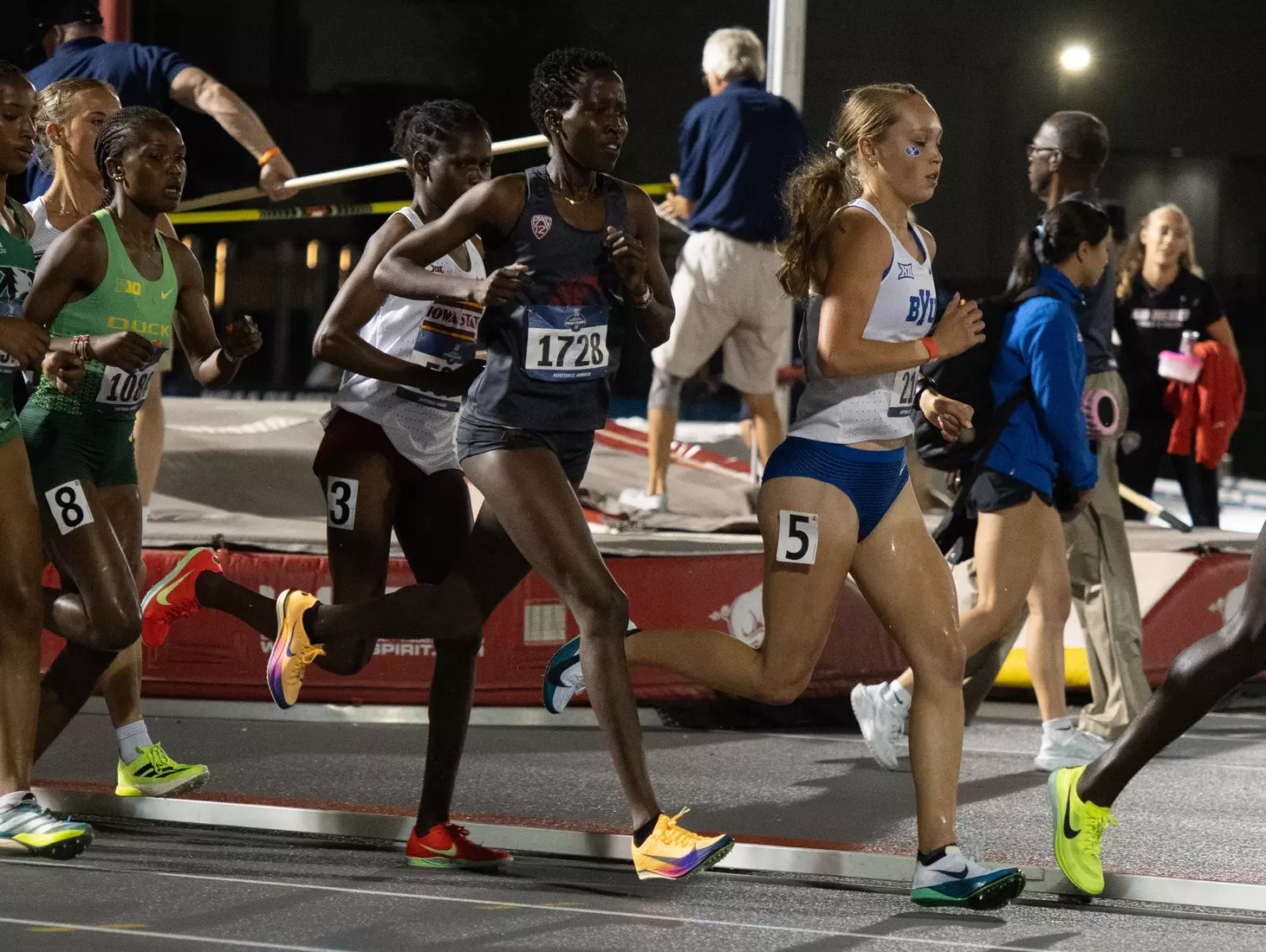 Womens 10000m at NCAA West First Rounds