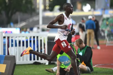 Evans Kurui runs in the men;s 10,000 meter national championship