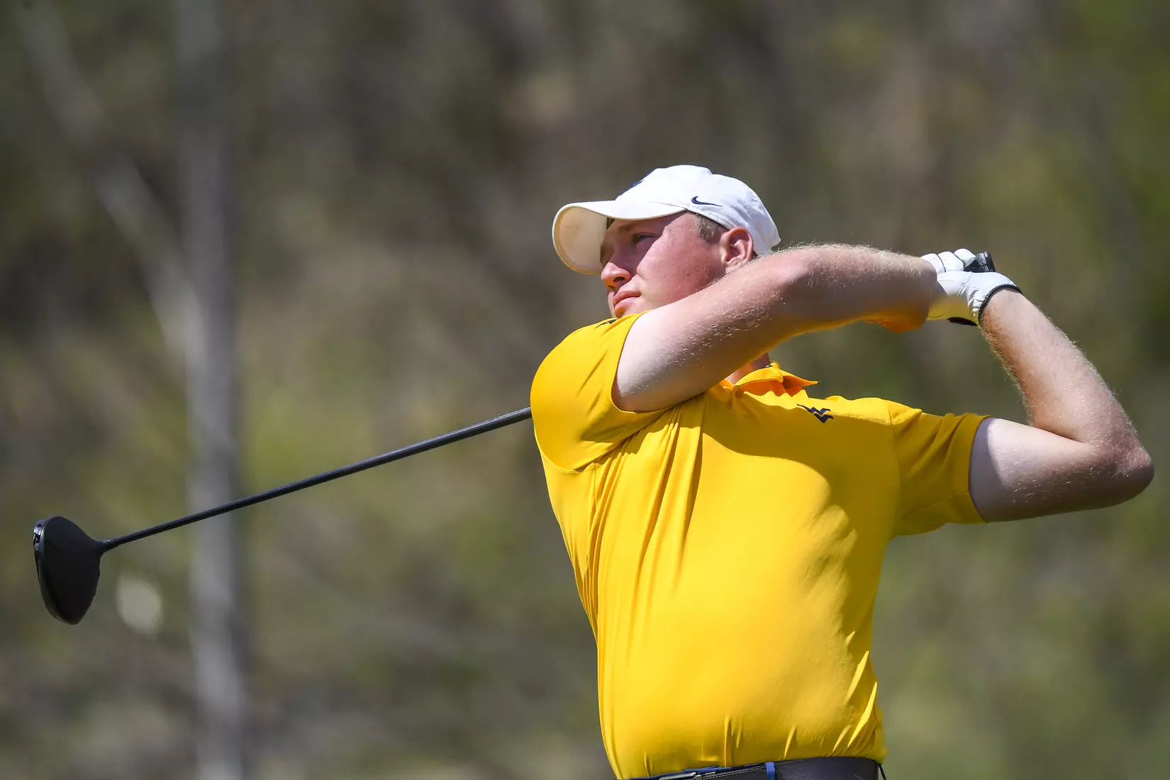 Kurtis Grant tees-off.
