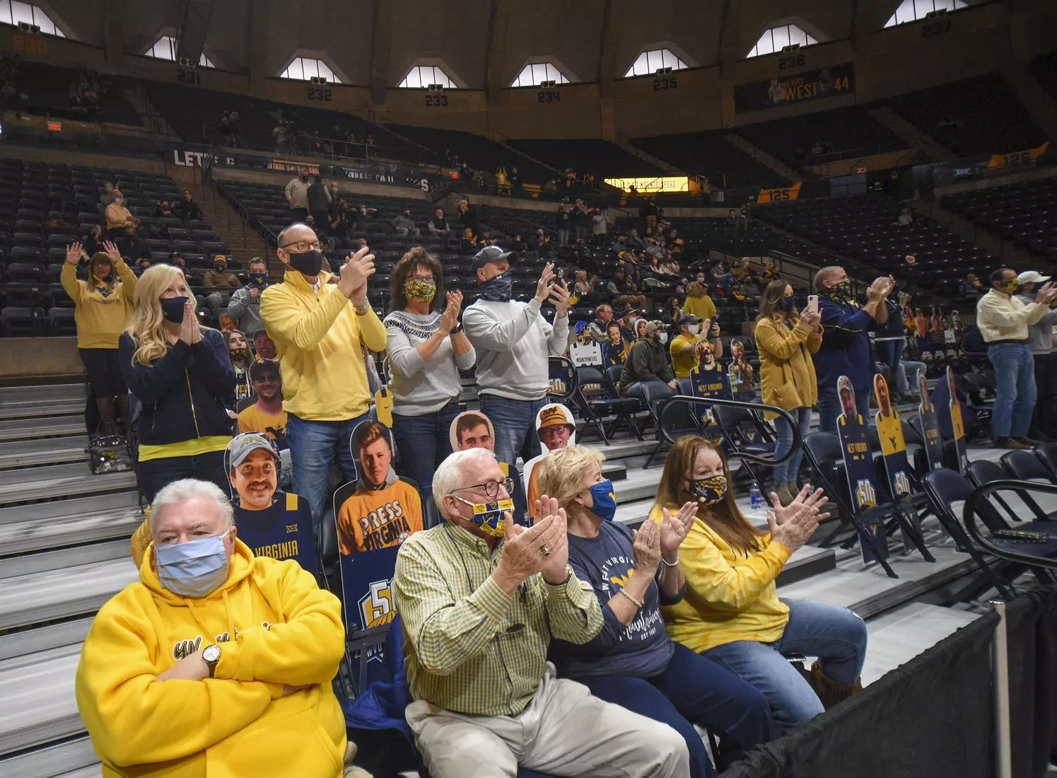 1000 fans returned to the WVU Coliseum Saturday.
