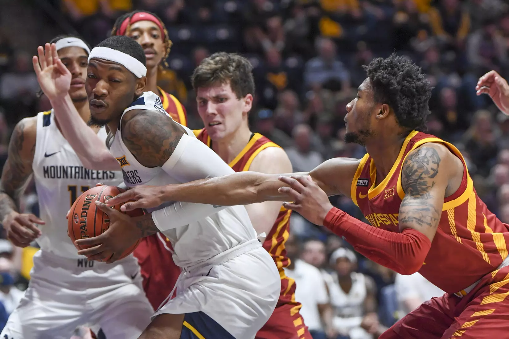 Emmitt Matthews Jr. goes up for the layup.
