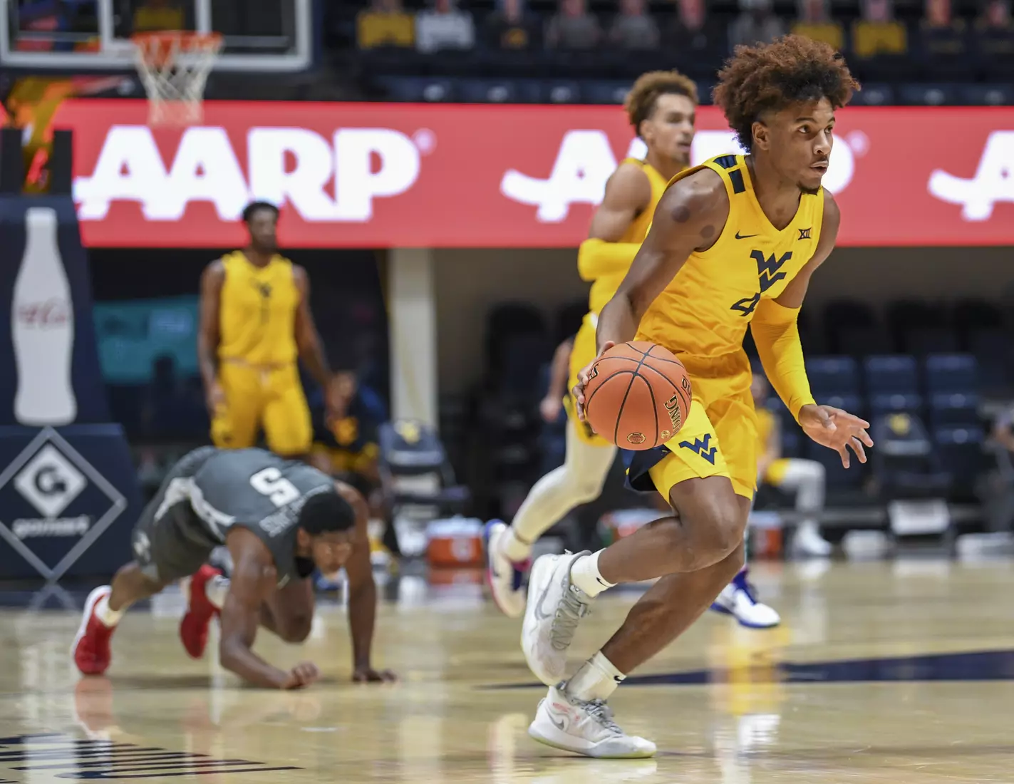 Miles McBride makes the steal.