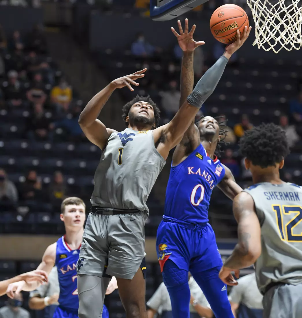 Derek Culver scores two on a layup.