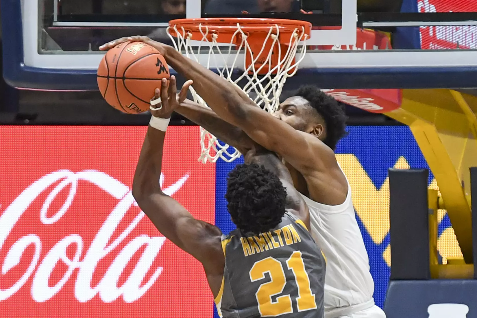 Pauly Paulicap blocks a shot.
