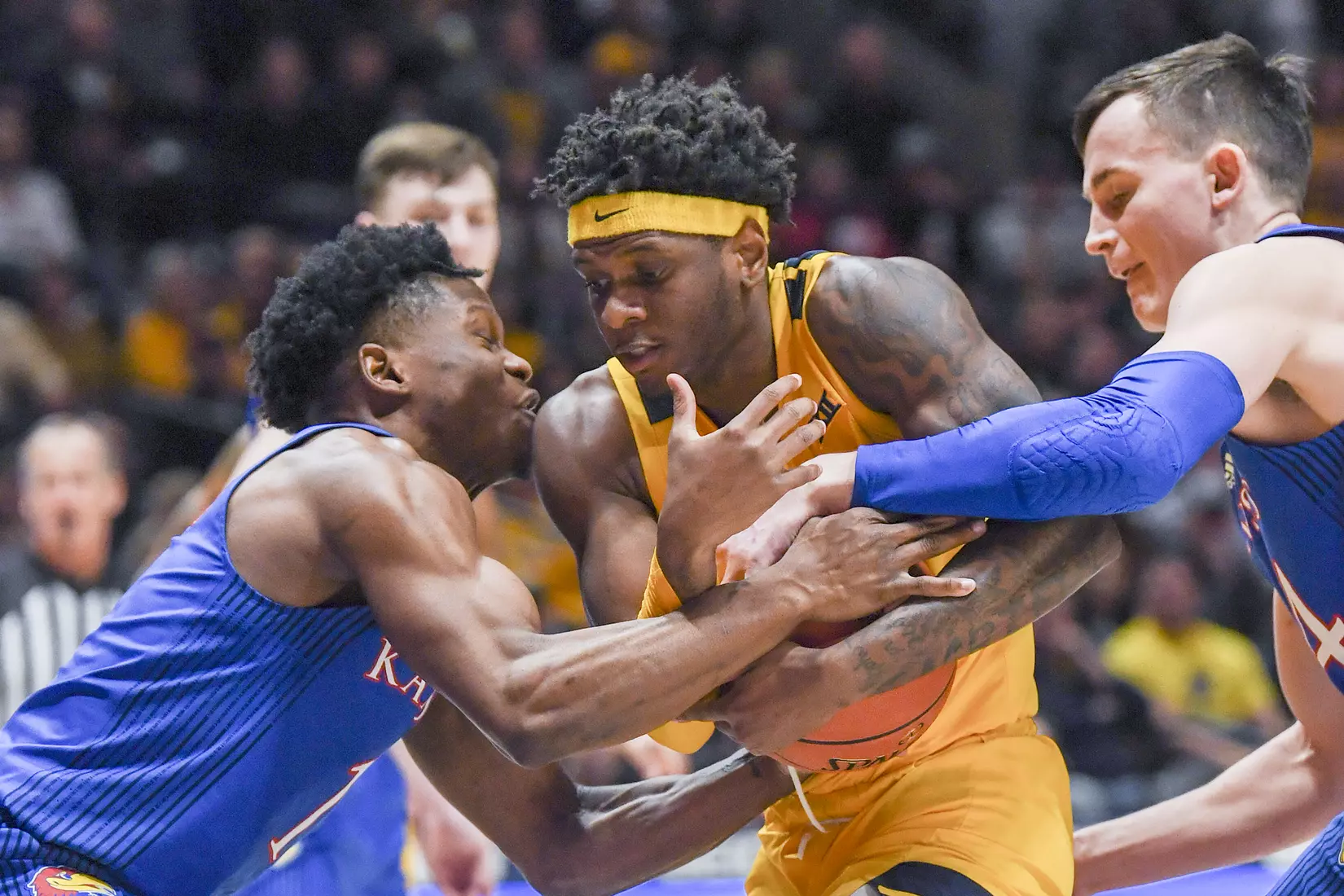 Malik Curry drives,